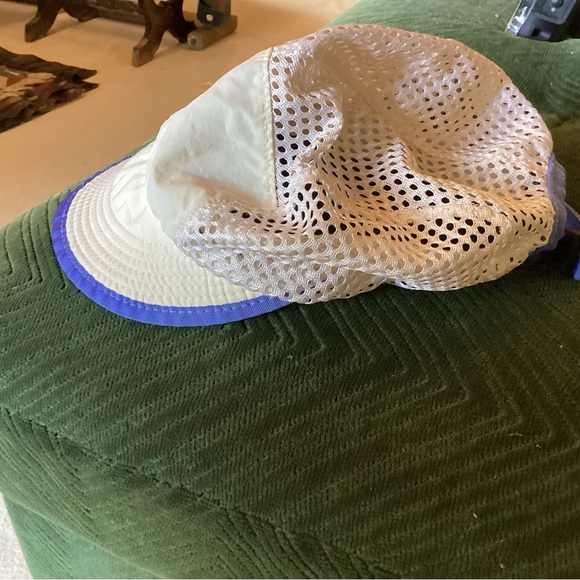 Vintage Patagonia Duckbill Med. Running Hat White/Blue duck bill - Picture 3 of 10